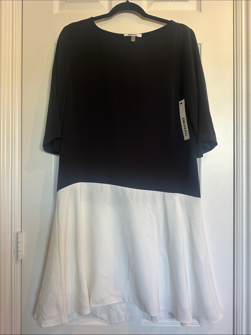 DKNY Black and White Colorblock Swing Dress. Medium. New with tags.